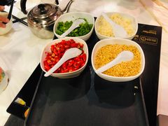 -鲜入围煮花胶鸡海鲜火锅