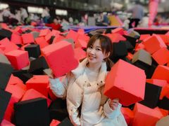 -嘿哟动霸CHUA·新潮玩运动娱乐中心·蹦床滑冰团建乐园
