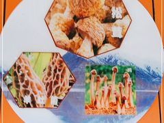 -尚品牛味汤锅火锅(康定总店)