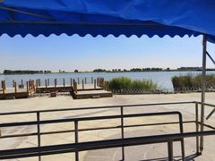 -亿利库布其七星湖沙漠生态旅游区