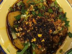 虎皮鹌鹑蛋-拈签一笑黄牛肉辣卤串串