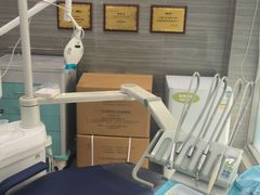 -上海仁爱医院口腔科 · 种植