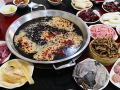 现划鳝鱼-储奇门鳝鱼火锅(总店)