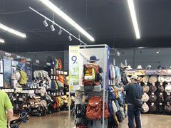 -迪卡侬(西华店)