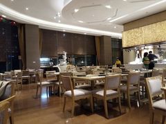 -威珀斯酒店·珀萃美食餐厅 | 海鲜刺身·现烤生蚝·特色烤肉