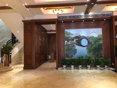 -山明水秀大饭店