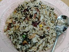 -Rabbit Cafe私房西餐甜点咖啡(栖霞路店)