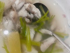 -山里饭店(贵安店)