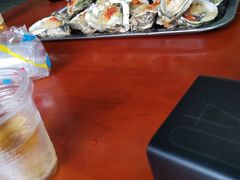 -蚝哥花姐湛江烤生蚝(美丽湾市场店)