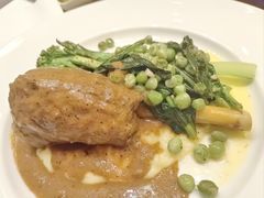 -东西风牛排馆周末烧烤自助(首都机场希尔顿店)
