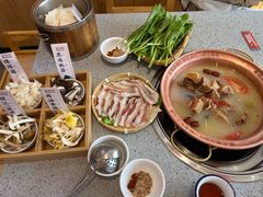 -阿婆情腊排骨火锅(金虹路店)