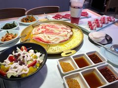 -猪啊牛呀羊啊铜盘烤肉(正大广场店)