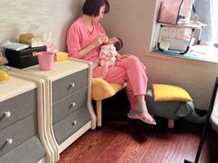 -爱的果实月嫂育婴师(世纪东方店)