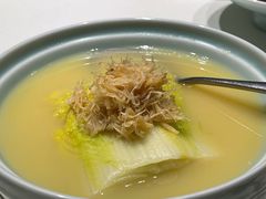 瑶柱鸡汁娃娃菜-屋里厢上海菜馆