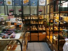 面包甜点陈列柜-爱心面包(建设中路店)