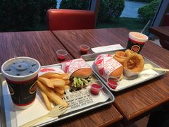 蘑菇牛肉汉堡-FATBURGER 特富客汉堡(外交公寓店)