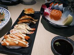 -万岁料理回转寿司(华贸店)