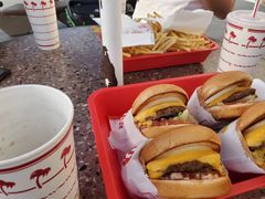 -In-N-Out Burger(LAX)