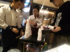 -海底捞火锅(高新万达店)