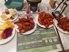 -金马门国际美食百汇(珞喻路店)