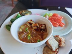 -怡豪大饭店·49楼旋转自助餐厅