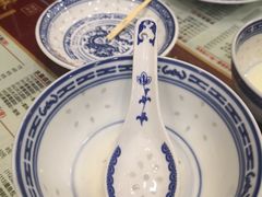 -赵记传承特色牛奶甜品(泉城广场店)