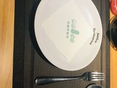 餐具摆设-清真·艾美可餐厅(大悦汇店)