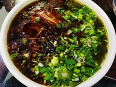 酸菜牛肉面-东方宫中国兰州牛肉拉面(新起街店)
