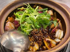 -胡须佬鸡煲四季火锅店(石厦西村直营店)