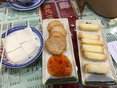 -赵记传承特色牛奶甜品(泉城广场店)
