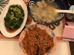 -喜爱宝月嫂(滨江浙二店)