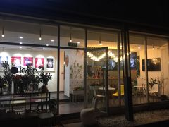 门面-威克特披萨汉堡