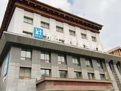 门面-盛彼得温泉度假酒店