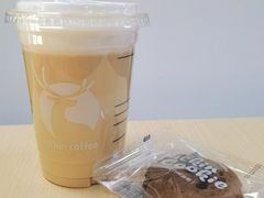 椰云拿铁-瑞幸咖啡(国际珠宝交易中心店)