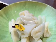 明湖脆藕-湖畔鲁菜·二十年老字号餐厅(大明湖店)