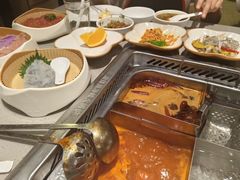-海底捞火锅(高新万达店)