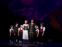 -交通银行前滩31演艺中心