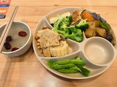 -素满香·全民食养自助(长宁龙之梦店)