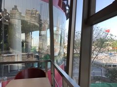 -麦当劳(展览路店)