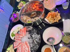 -唯爱KTV聚会餐厅(仙林东城汇店)