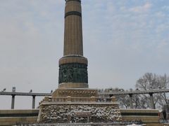 -人民防洪胜利纪念塔