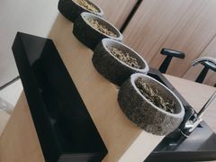 -灸春堂·艾灸·痛症·整脊连锁(之江银泰店)