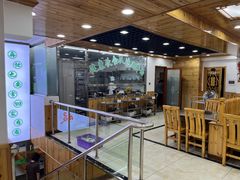 -屯老二农家铁锅炖·行业领军者(梅江店)