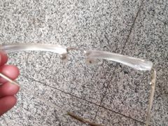 -提一眼镜·蔡司·依视路(小寨店)