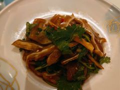 -松沪名灶·豆浆鱼头·新上海菜(飞航吾悦广场店)