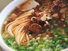 -牛一嘴·兰州牛肉面·大盘鸡(财富中心店)