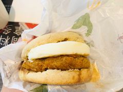 -麦当劳(浦江镇绿地乐和城店)