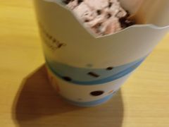 麦当劳甜品站草莓牛奶新地-麦当劳(北京金星西路店)