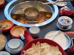 -醉董牛川派鲜肉自选火锅(烟台店)