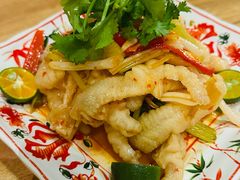 无骨酸辣鸡爪-越美小馆·越南料理(曲江店)